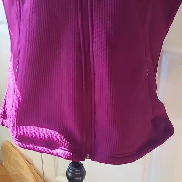 Womens Vest NWT - Picture 2 of 7